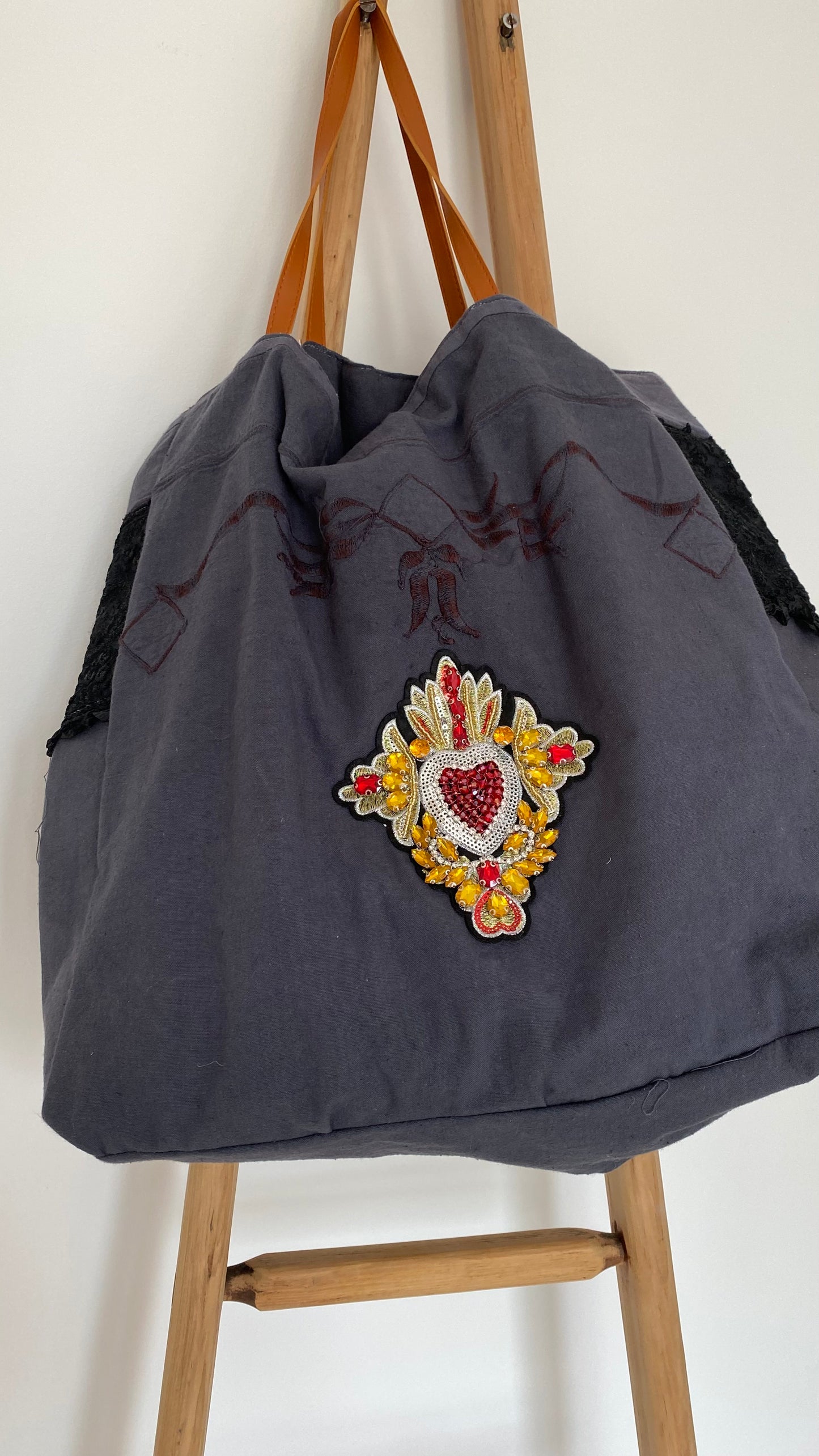 Cabas Simone – Grand cabas artisanal en textiles anciens upcyclés